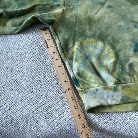Aviator Nation Green and Yellow Tie-Dye Smiley Crop crewneck sweatshirt S - Picture 11 of 11